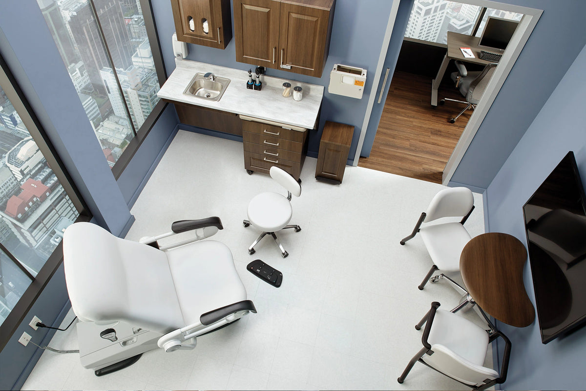 Midmark 626 Barrier-Free Examination Chair